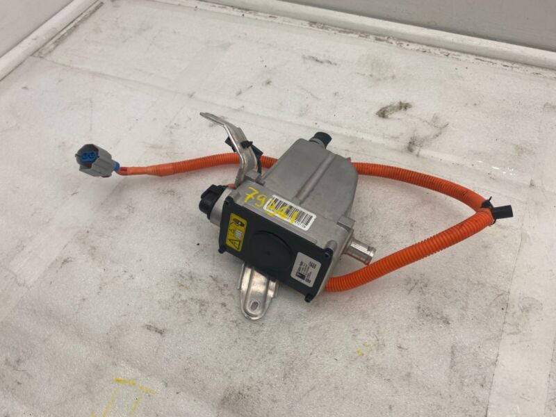 104894100E 2016-2020 Tesla Model X MX Thermal System Electric Battery Heater w/ Cable Wire