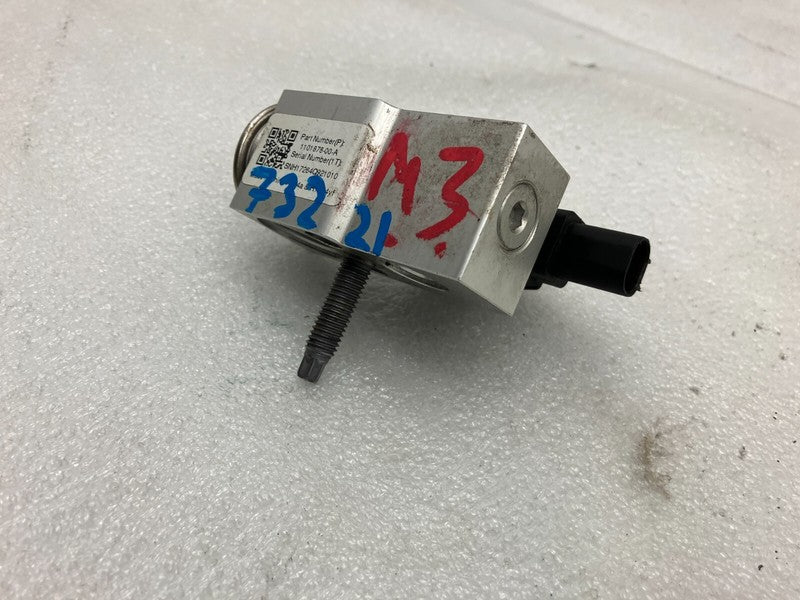 1101878 00 A ⭕ 17-23 Model 3 TXV Air Conditioner Heater Core Valve Tube Sensor 1101878-00-A