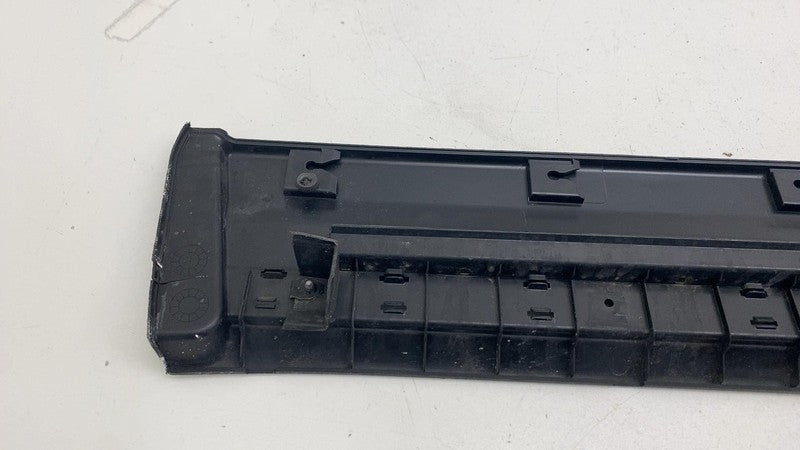 PT00016006 G ⭕ 2022-2024 Rivian R1T Front Left Door Molding Bracket Cladding PT00016006-G LH