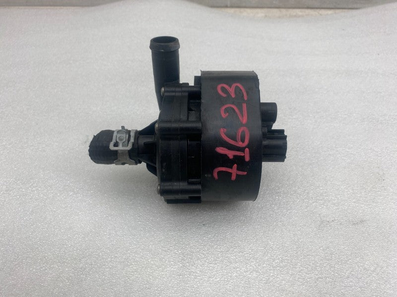 103732700F 2016-2020 Tesla Model S X Cooling System Auxiliary Water Coolant Pump FWD Assy