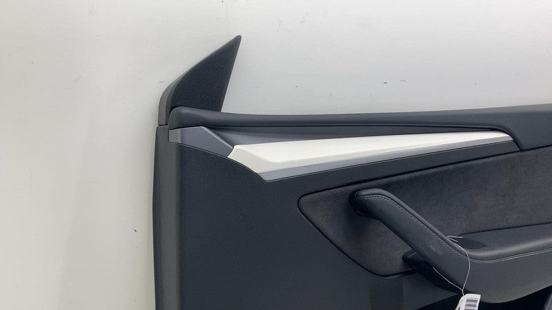 1997295-00-C ⭕ 20-24 Tesla Model Y Front Right Door Panel Trim Card Cover White 1997295-00-C