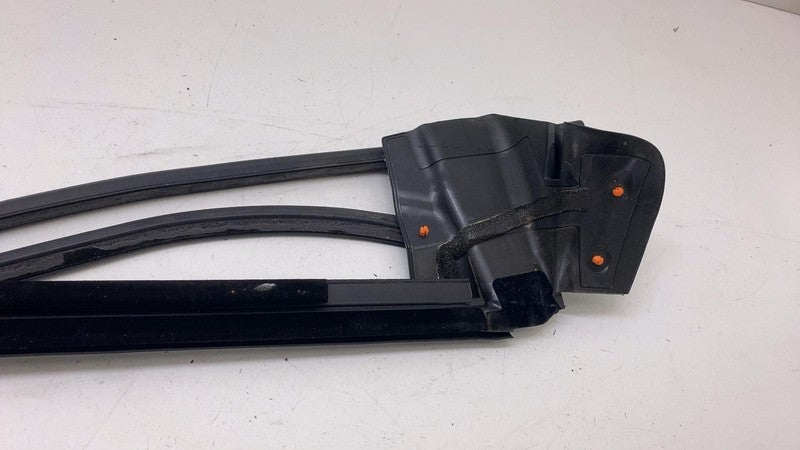 ⭕ 17-23 Model 3 Rear Right Door Window Inner Belt Weatherstrip Seal 10