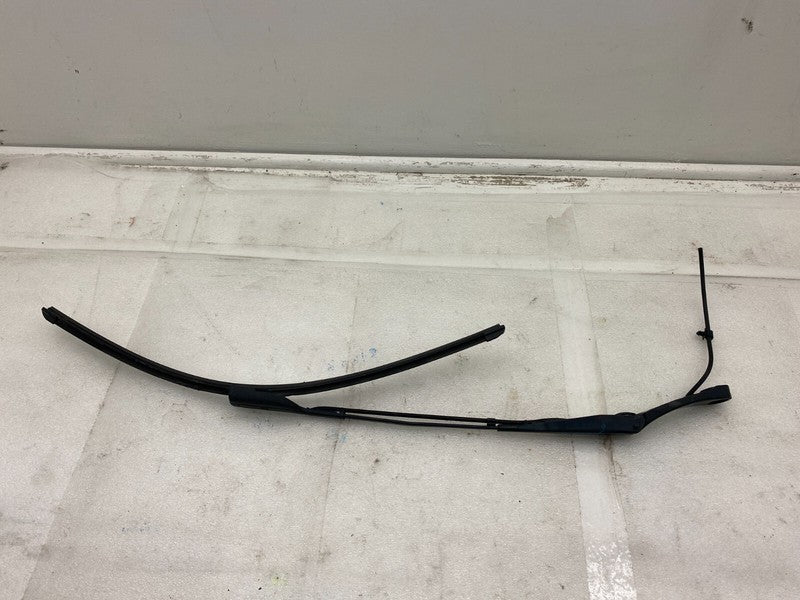 ⭕ 20-23 Model Y Front Driver Side Windshield Wiper Arm & Blade Left 1490246-99-A