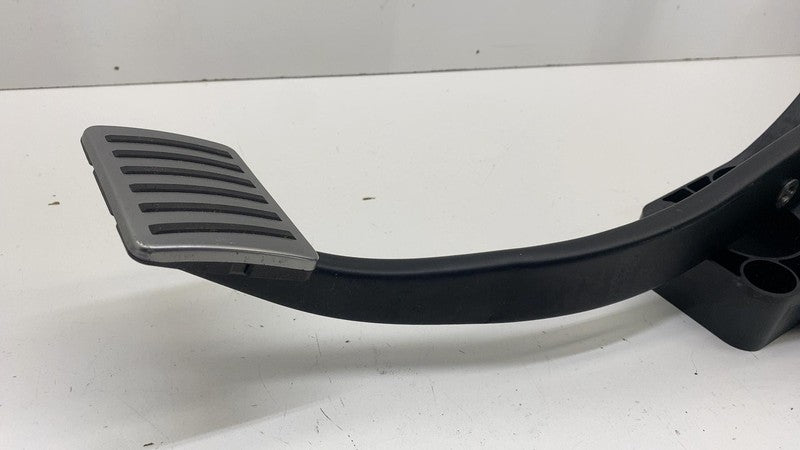 ⭕ 2024 Tesla Cybertruck Passenger Brake Foot Pedal Bracket Right RH 12