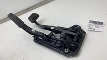 17-24 Chrysler Pacifica Front Stop Brake Pedal & Accelerator Throttle 04581677AB