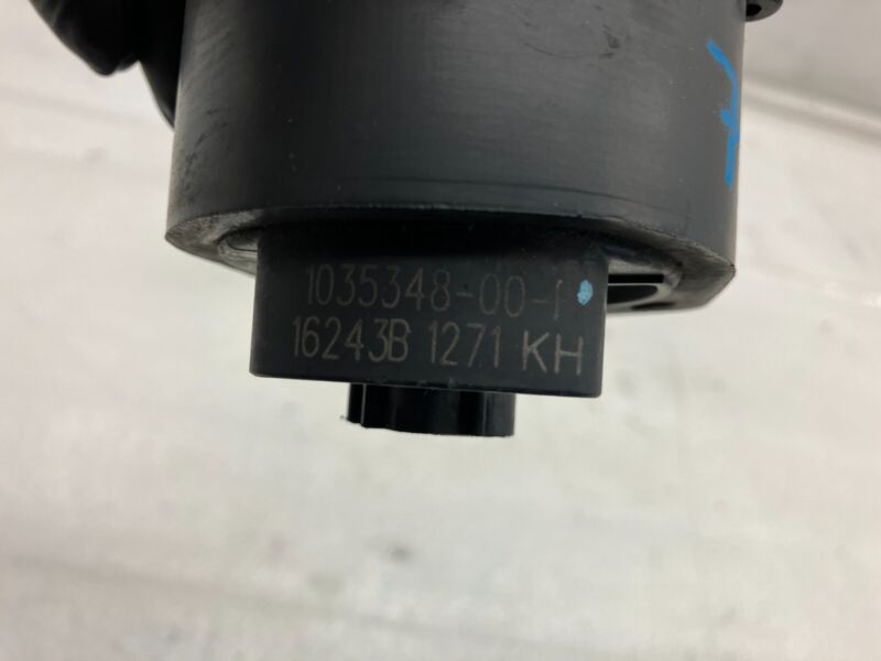 2016-2020 Tesla Model S X Cooling System Auxiliary Water Coolant Pump FWD Assy