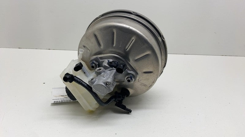 9Y0 612 103 F ⭕ 19-25 Porsche Cayenne Brake Booster w/ Master Cylinder & Reservoir 9Y0612103F