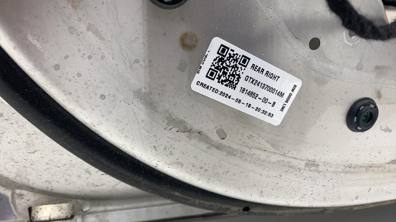 ⭕ 24-25 Tesla Cybertruck Rear Passenger Side Door Shell Panel Right 18