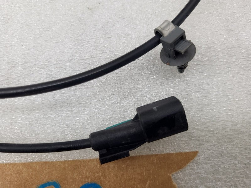 104476100E ⭕17-24 Model 3 Front Left or Right Anti-Lock ABS Wheel Speed Sensor 1044761-00-E