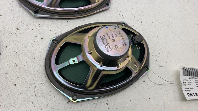 05091019AB ⭕ 2017-2024 Chrysler Pacifica Front and Rear Door Speaker 05091019AB (Set of 4)