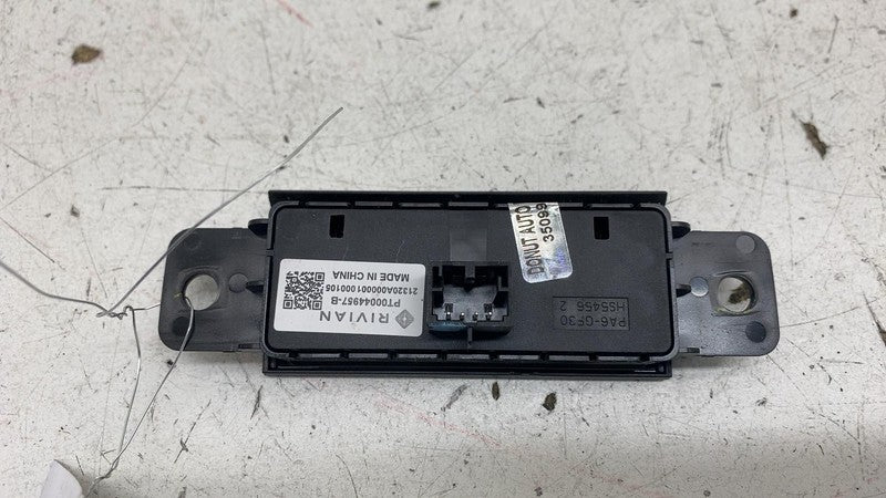 ⭕ 2022 Rivian EDV700 Amazon Van Hazard Light Button Switch & Module PT