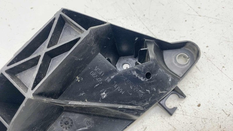 68292238AC ⭕ 17-25 Chrysler Pacifica Front Right Radiator Support Mount Bracket 68292238AC