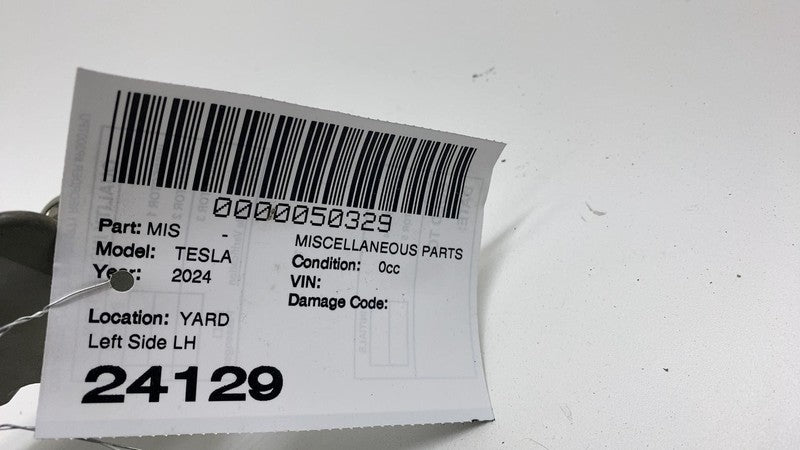 181717400C ⭕ 24-25 Tesla Cybertruck Front Driver Side Motor Mount Bracket Left 1817174-00-C