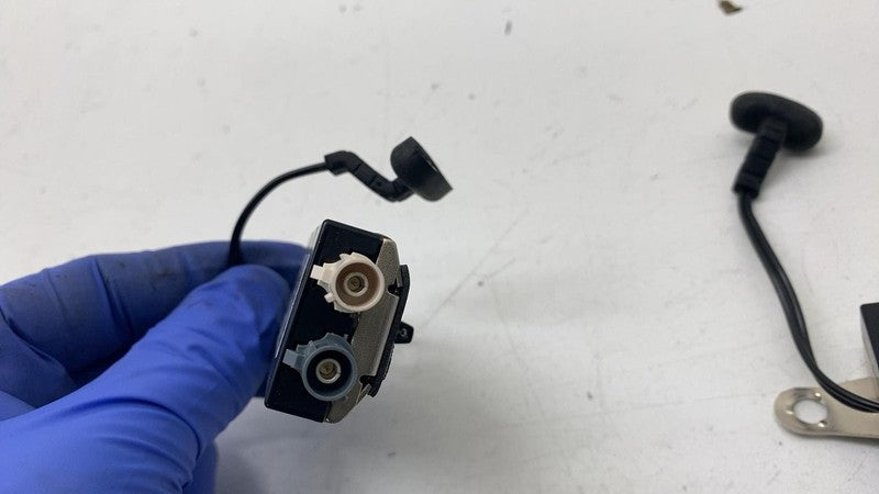 ⭕ 16-20 Model X Rear Left & Right Antenna AMP Module 1448944-00-B/1448