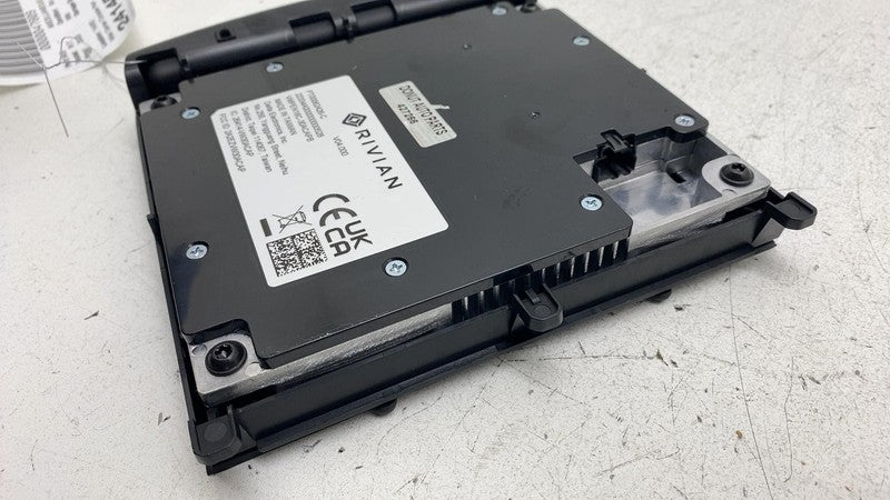 PT00062426C ⭕ 2022-2024 Rivian R1T Console Battery Wireless Charging Pad Control Module Unit