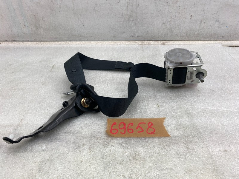1023136-00-B ⭕2012-2015 Model S Rear Left or Right 2nd Row Seat Belt & Retractor 1023136-00-B