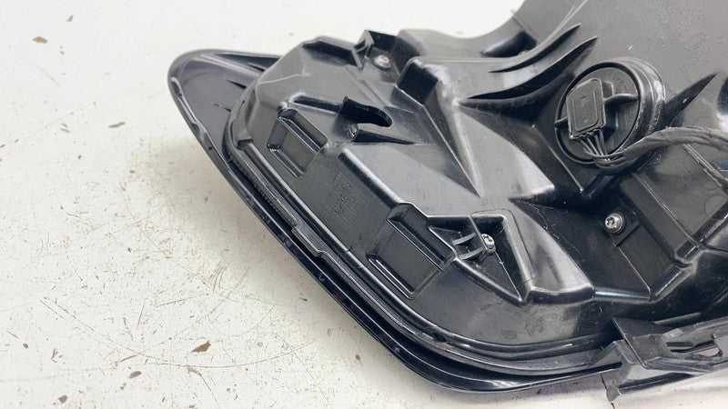 ⭕ 2021-2024 Polestar 2 Rear Right Quarter Panel Outer LED Tail Light Lamp Assy