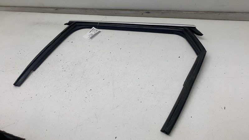 4KE 839 431 19-23 Audi E-Tron Quattro Rear Left Side Door Window Glass Run Channel 4KE839431