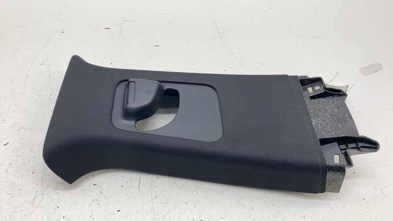 ⭕ 2025 Rivian R1S Passenger Right Upper B-Pillar Trim Cover Panel OEM 