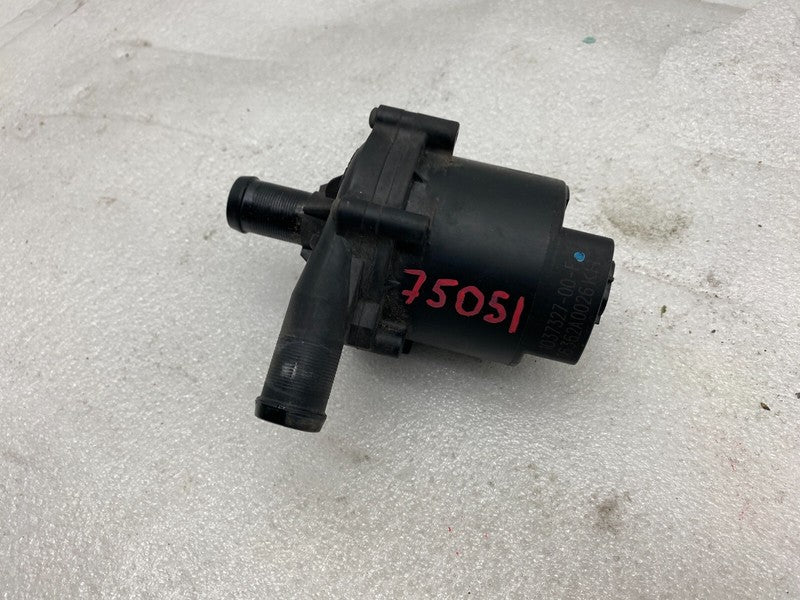 103732700F ⭕ 16-20 Model S X Cooling System Auxiliary Water Coolant Pump FWD 1037327-00-F