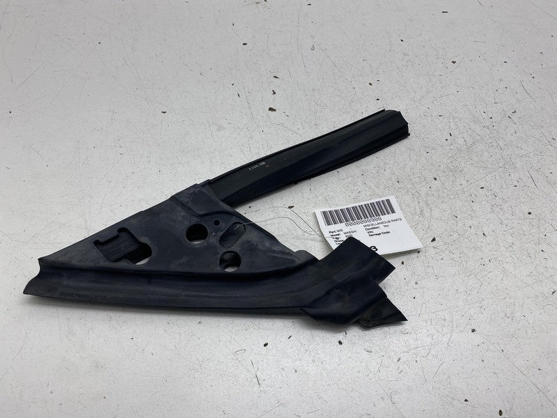 ⭕14-21 Maserati Ghibli Front Passenger Side Door Window Mirror Rubber 