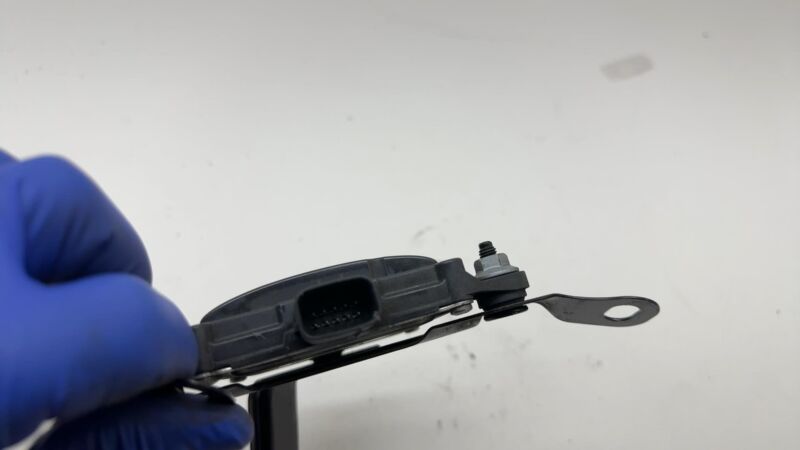 88162F4011 ⭕18-20 Toyota C-HR Rear Left Blind Spot Monitor Radar Sensor Module 88162-F4011