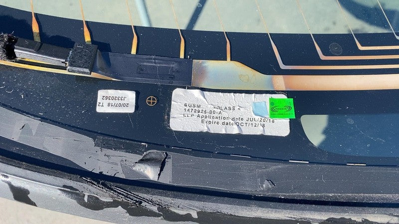 ⭕ 17-20 Model 3 M3 Rear Trunk Panoramic Backlite Glass Back Section 14