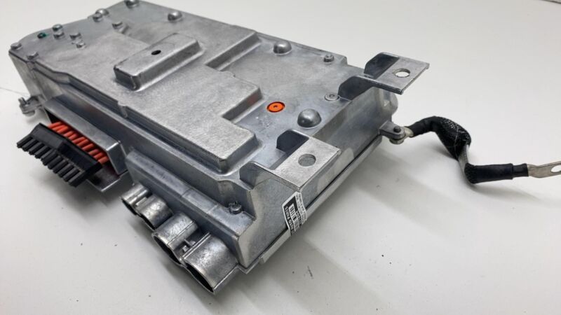 1033020 12 D 2012-2015 Tesla Model S MS 1-Phase High Voltage Junction Box Dual Motor Assembly