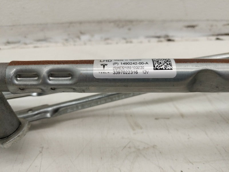 1490242 00 A ⭕ 20-23 Tesla Model Y Front Windshield Wiper Linkage Motor & Module 1490242-00-A
