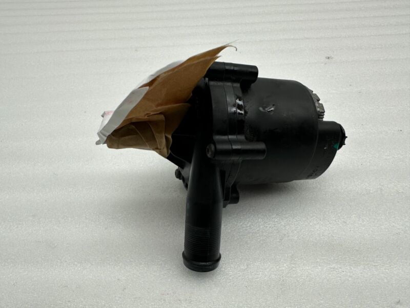 2012-2015 Tesla Model S MS Motor Inverter Battery Coolant Auxiliary Water Pump