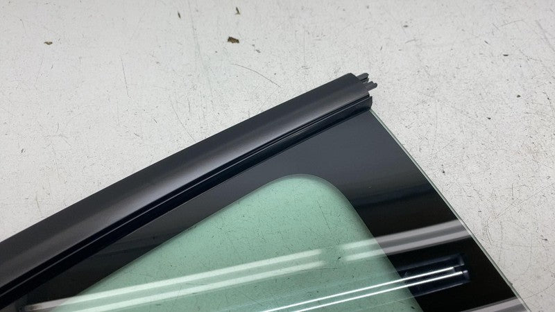 ⭕ 21-23 Model 3 M3 Rear Passenger Corner Window Quarter Glass Right 15