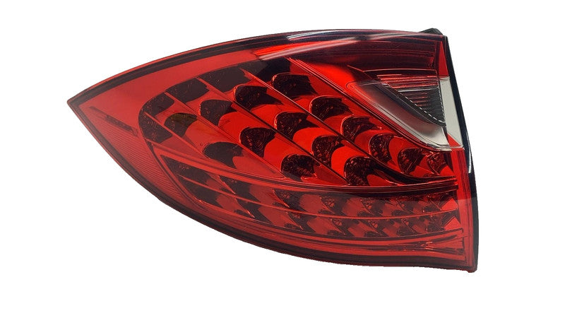 7P5945095L 2011-2014 Porsche Cayenne Rear Driver Side Outer Taillight LED Tail Lamp Left LH