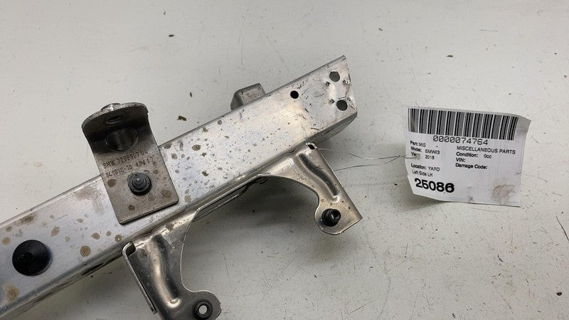 ⭕2018 BMW i3 I01 Front Driver Side Upper Radiator Support Bracket Left