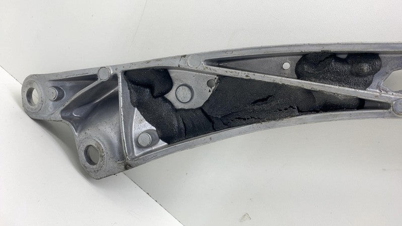 7362724 10 2018-2021 BMW 530e Front Suspension Body Bulkhead Strut Tower Brace Bar RWD