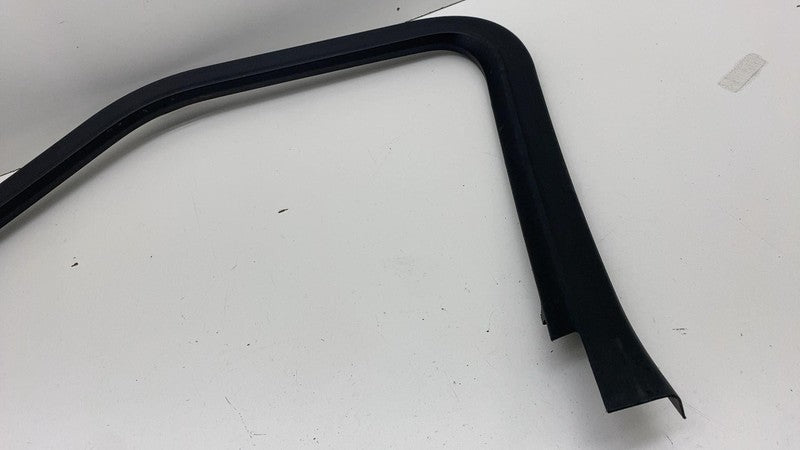 PT00001182-G ⭕ 2022-2024 Rivian R1T Front Right Side Door Interior Garnish Trim PT00001182-G