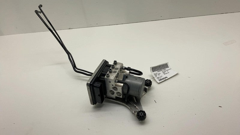 5A3EAB4 01 2021 BMW 530e Engine ABS Anti-Lock Brake Pump Control Module Unit w/ Bracket OEM