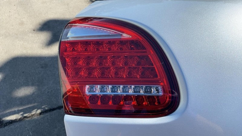 2011-2014 Porsche Cayenne S Rear Trunk Hatch Tailgate Liftgate Shell Silver LX7W