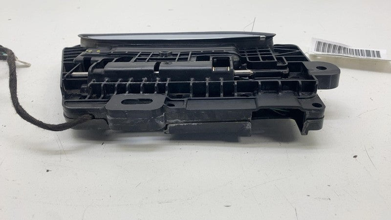 ⭕ 16-20 Model S Front Right Exterior Door Handle Outer White - PPSW 10