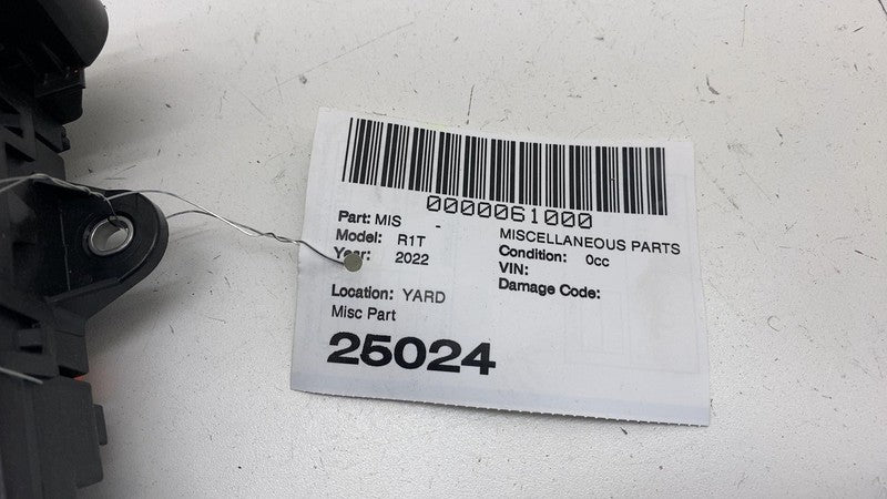 ⭕ 22-24 Rivian R1T R1S Passenger Side Fuse Junction Relay Box Right PT