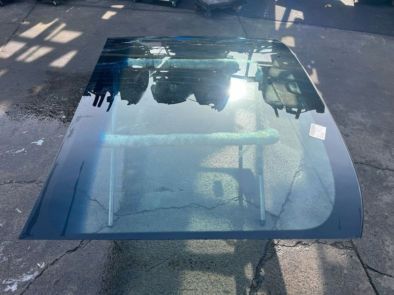 ⭕2022 Rivian EDV-700 Amazon Truck Front Windshield Windscreen Glass PT