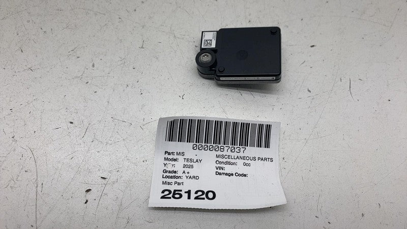 ⭕ 2025-2026 Tesla Model Y Interior Cabin Radar Sensor Module Unit 1607