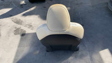 Front Seat TESLA X 22