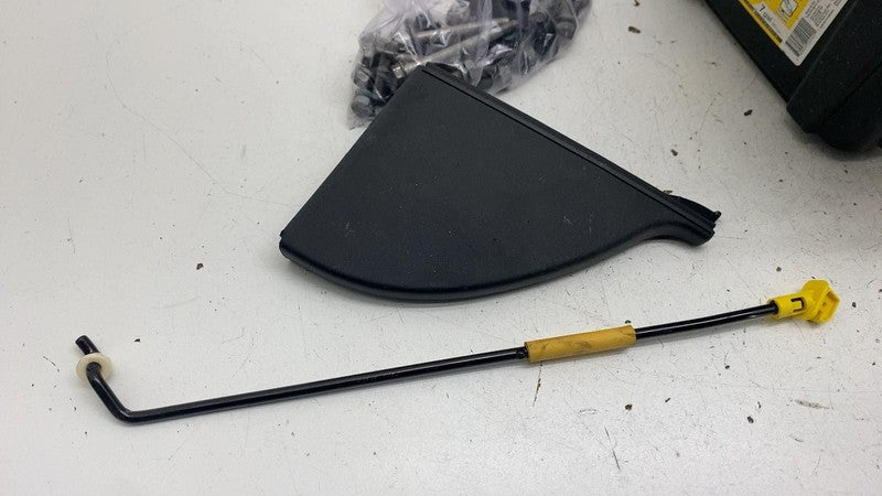 ⭕ 2025 Chrysler Pacifica Set of Bolt