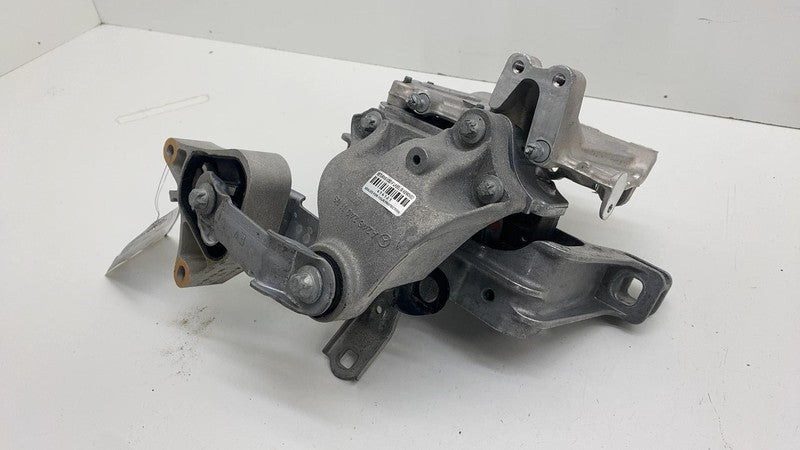 2462401109 ⭕ 14-15 Mercedes-Benz B Electric Drive Engine Motor Mount Support A2462401109