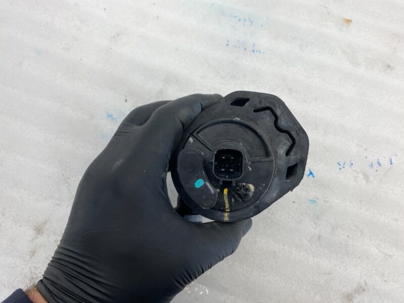103534800F 2016-2020 Tesla Model S X Front Auxilliary Electric Cooling System Coolant Pump