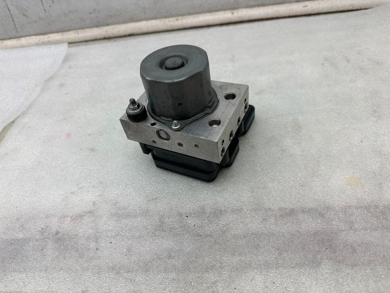 103779700D ⭕ 12-20 Model S Anti-Lock ABS Brake Pump Hydraulic Control Module 1037797-00-D