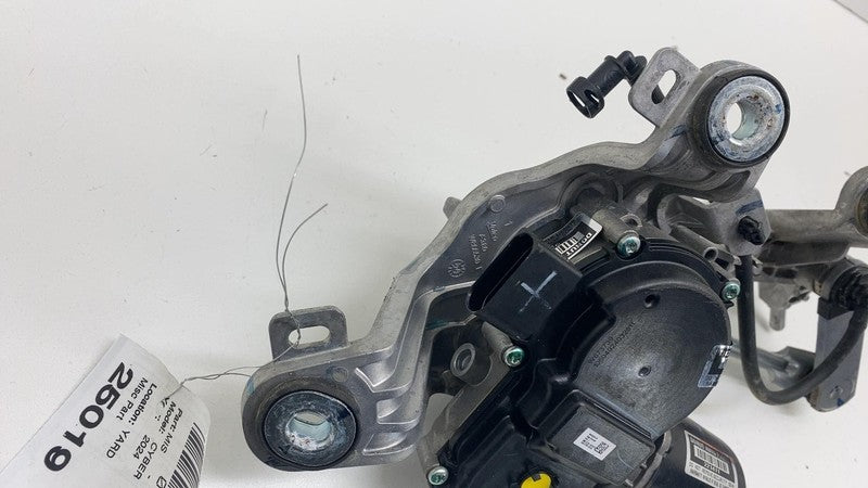 ⭕ 2024 Tesla Cybertruck  Windshield Wiper Motor Mechanism Assembly 185