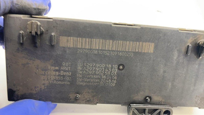 A 297 902 58 03 ⭕ 2022 Mercedes-Benz EQS 450+ ECU Tailgate Control Unit Assembly OEM A2979001810