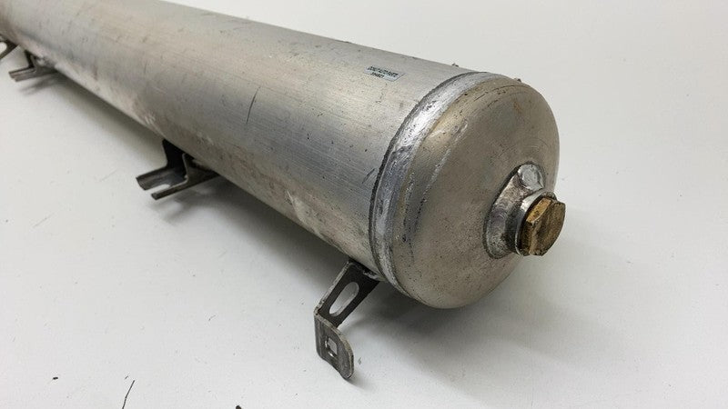 ⭕ 2022-2024 Rivian R1T R1S Air Ride Suspension Reservoir Tank OEM C200