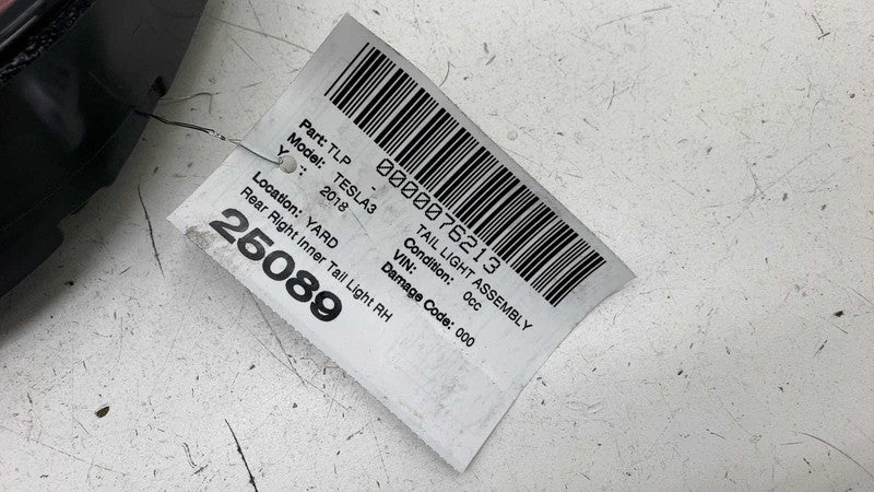 1077402-00-E ⭕ 2017-2023 Model 3 Rear Right Inner Taillight LED Tail Lamp 3-Pin 1077402-00-E